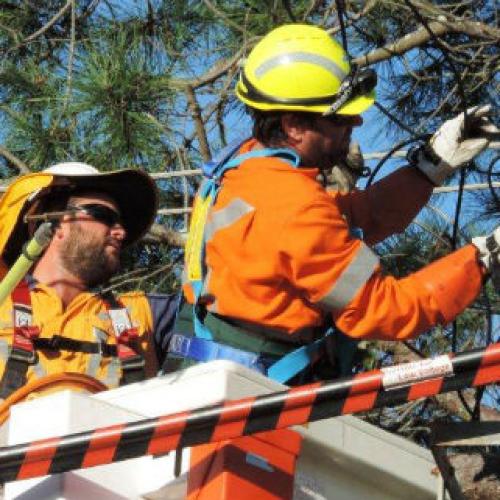 Mass power outage blacks out traffic lights, lifts on Gold Coast