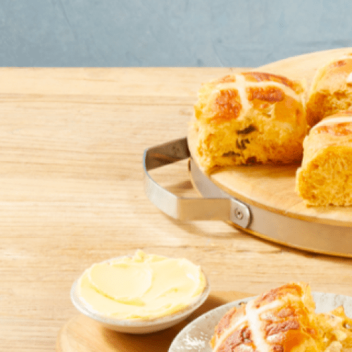 Coles shocks nation with release of bizarre Hot Cross Bun flavour