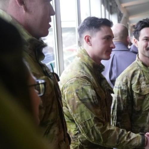 Royals meet Australian troops training Ukrainians