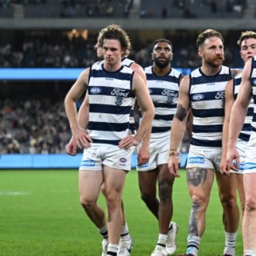 Scott says no panic stations yet for winless Geelong