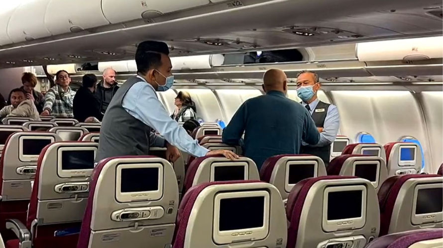 Man Arrested After Terrorising Malaysia Airlines Passengers Mid-air