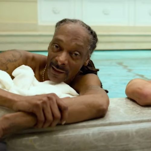 Michael Phelps Teaches Snoop Dogg How To Swim