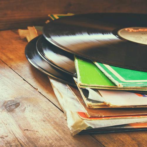 Half Of Vinyl Record Buyers Don't Own Turntables: Report